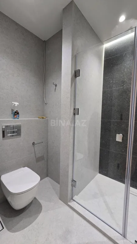 Kirayə verilir 5 otaqlı mənzil 190 m²
