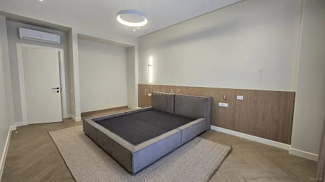 Kirayə verilir 5 otaqlı mənzil 190 m²