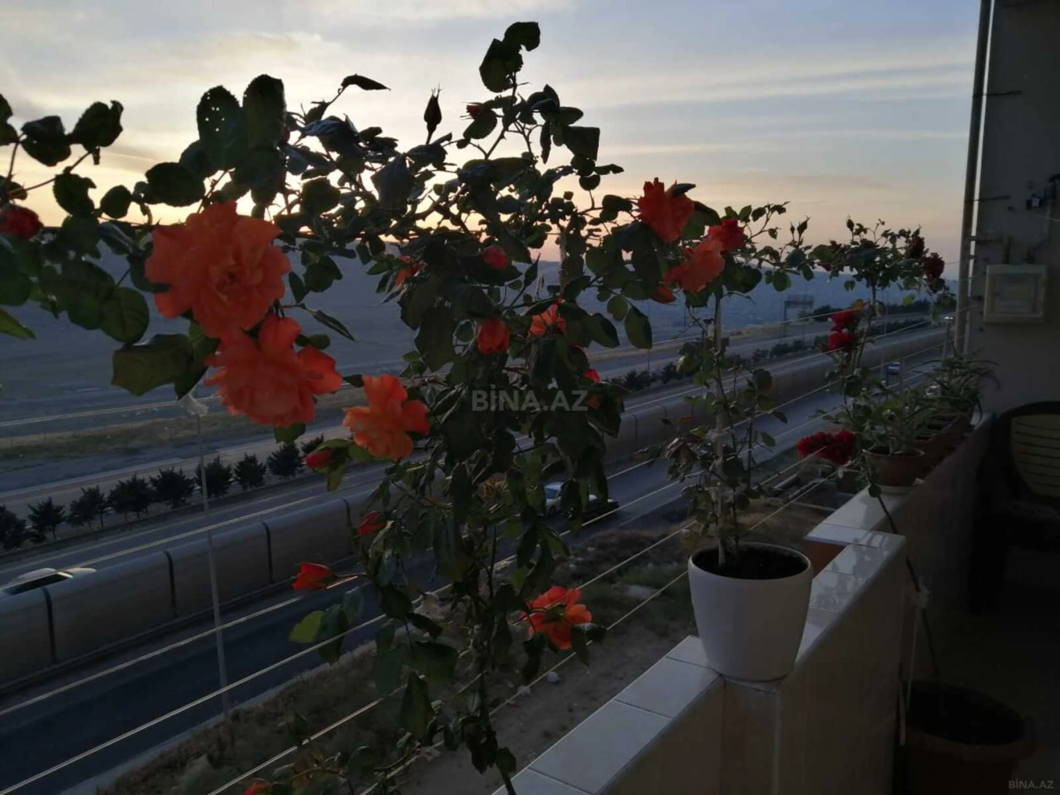 Kirayə verilir 2 otaqlı mənzil 65 m²