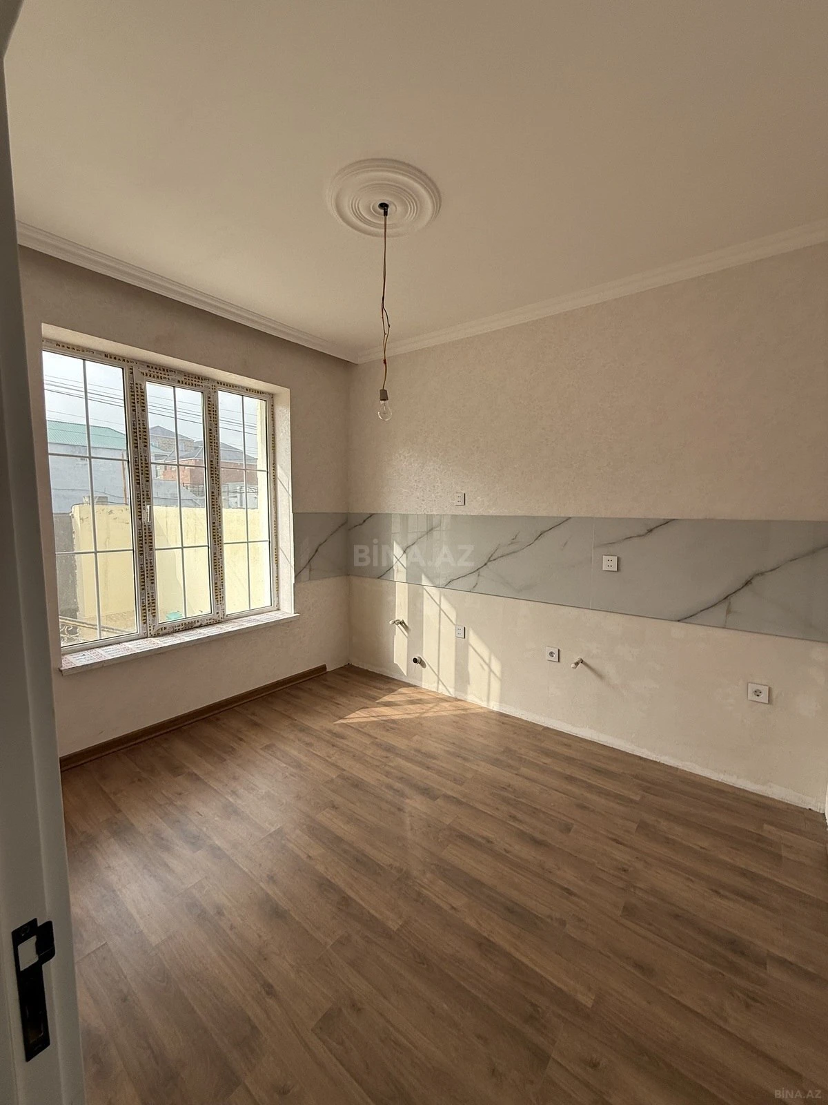 Satılır 4 otaqlı həyət evi 150 m²