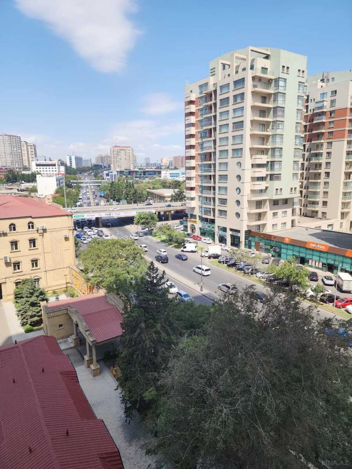 Satılır 3 otaqlı mənzil 148 m²
