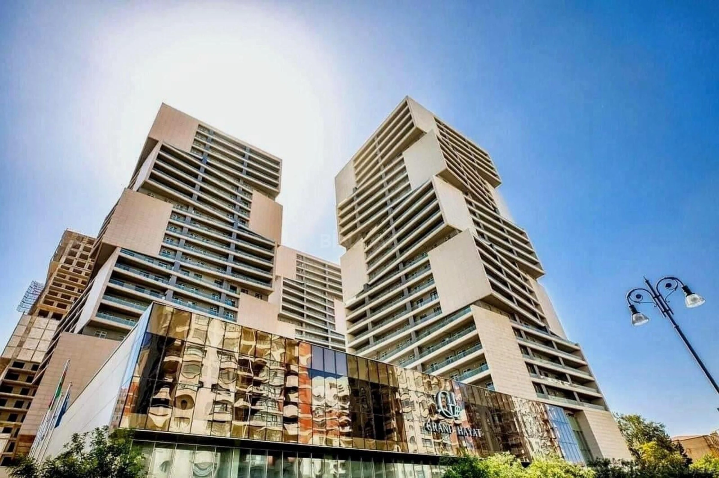 Satılır 3 otaqlı mənzil 148 m²