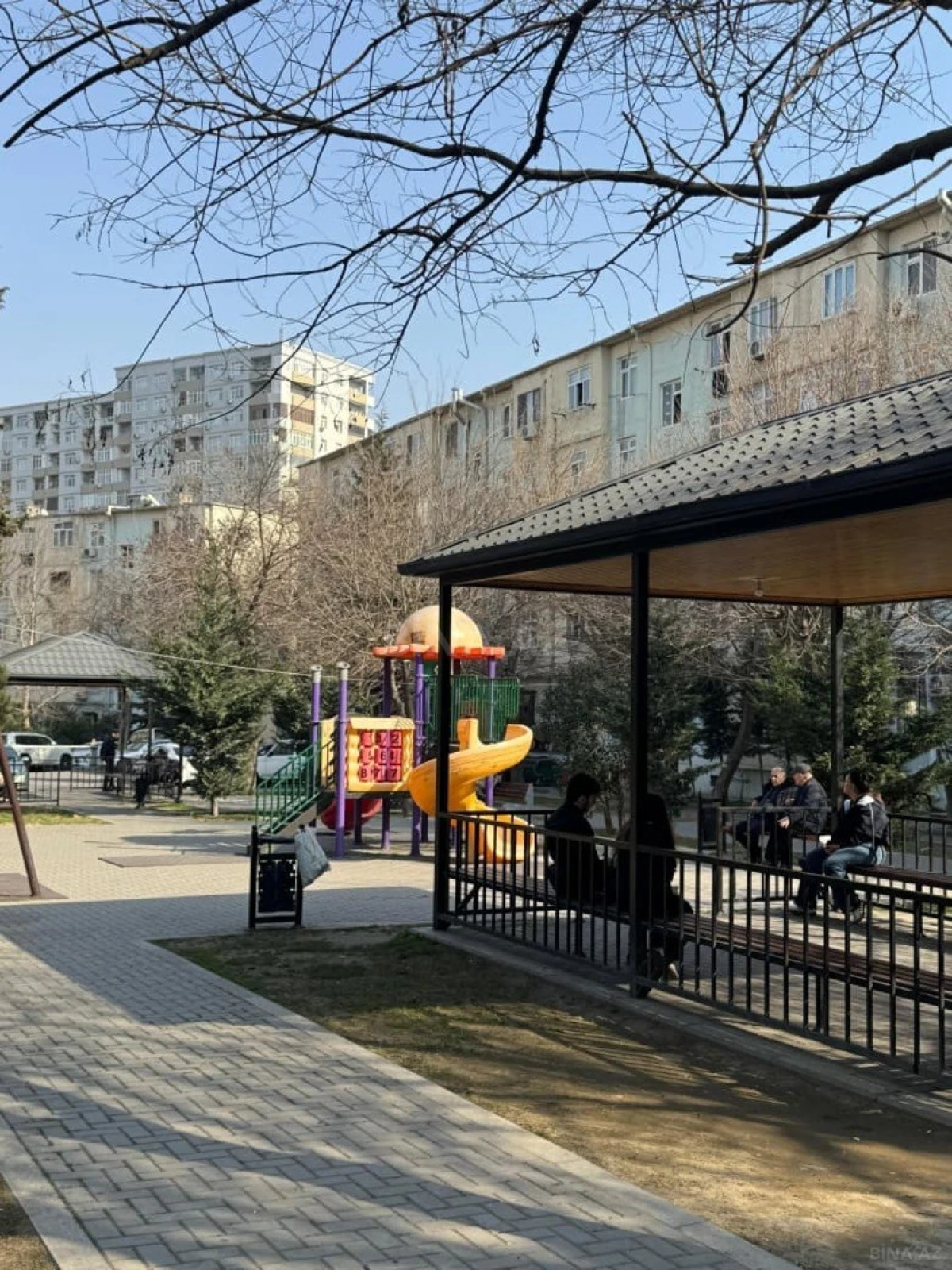 Satılır 1 otaqlı mənzil 38 m²