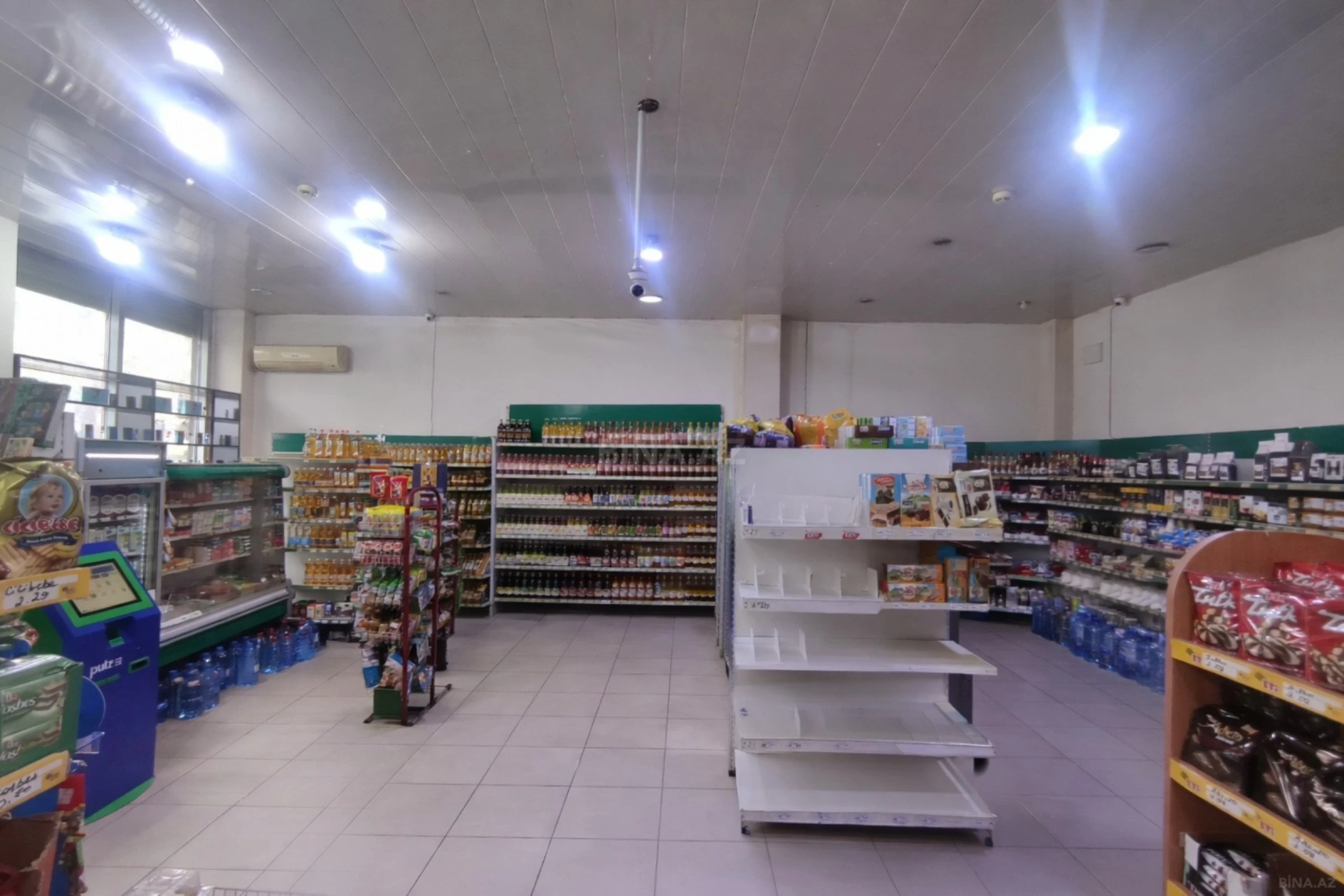 Satılır obyekt 156 m²