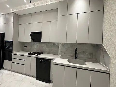 Kirayə verilir 3 otaqlı mənzil 124 m²
