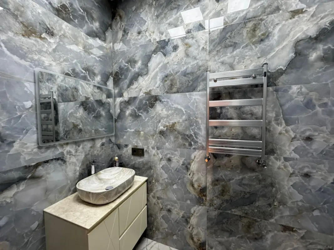 Kirayə verilir 3 otaqlı mənzil 124 m²