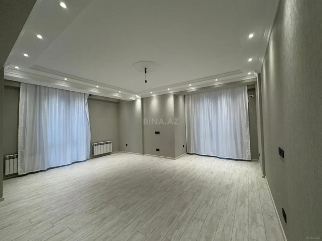 Kirayə verilir 3 otaqlı mənzil 124 m²