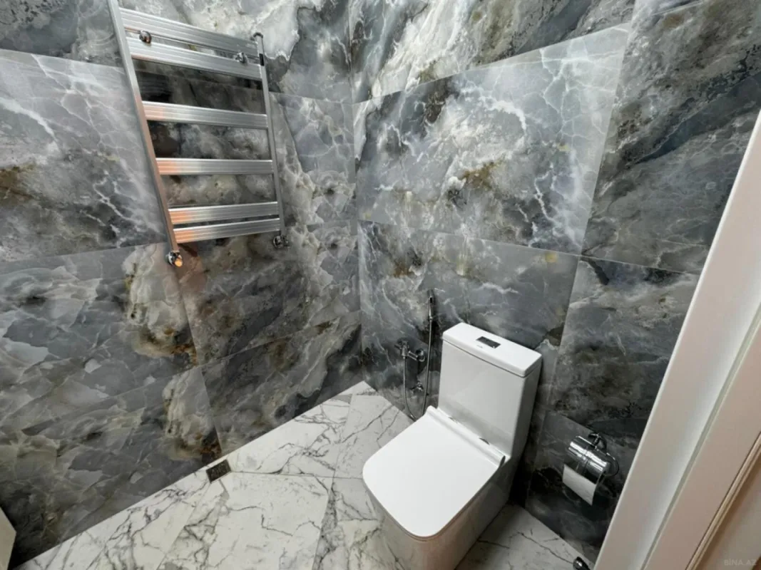 Kirayə verilir 3 otaqlı mənzil 124 m²