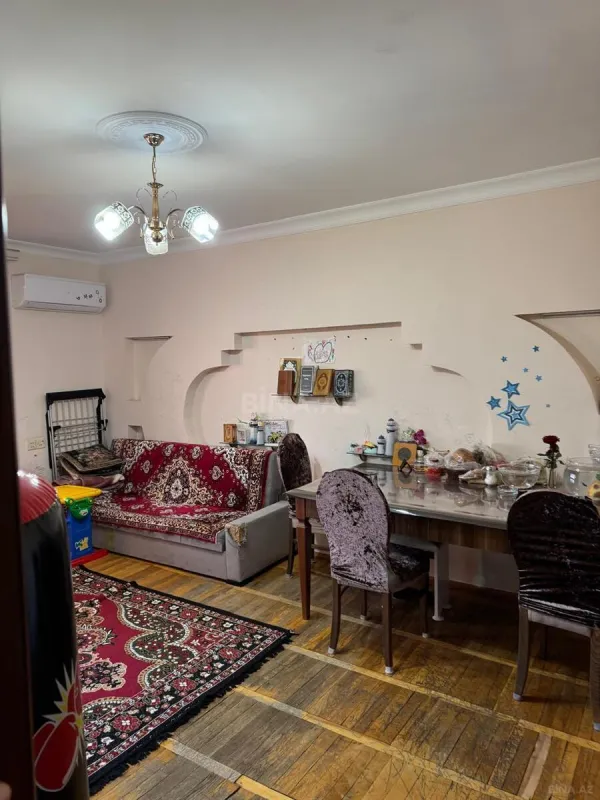 Satılır 2 otaqlı mənzil 60 m²
