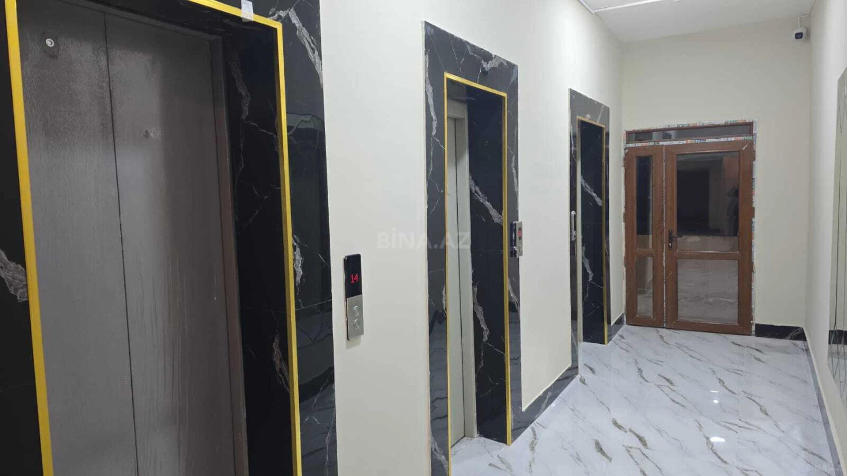 Satılır 3 otaqlı mənzil 105 m²