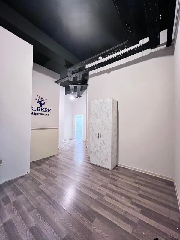 Kirayə verilir 4 otaqlı ofis 160 m²