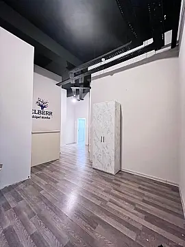 Kirayə verilir 4 otaqlı ofis 160 m²