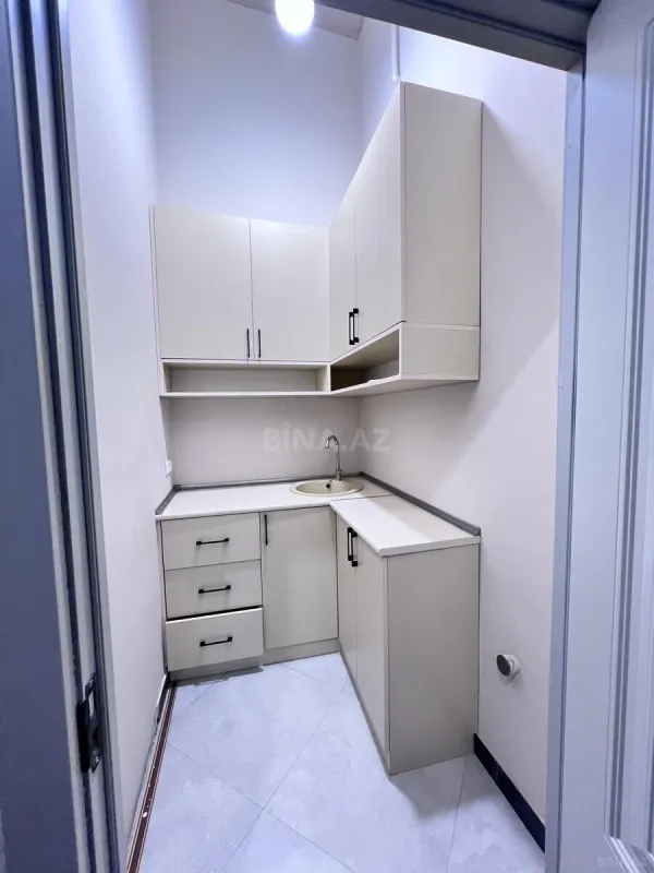 Kirayə verilir 4 otaqlı ofis 160 m²