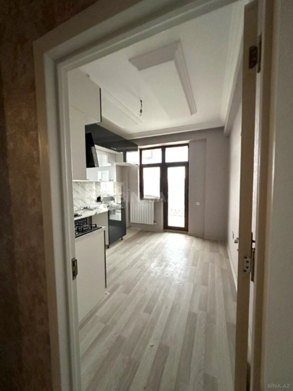 Satılır 3 otaqlı mənzil 140 m²