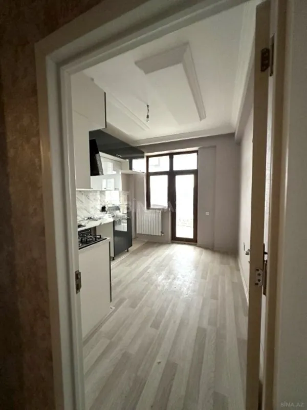Satılır 3 otaqlı mənzil 140 m²