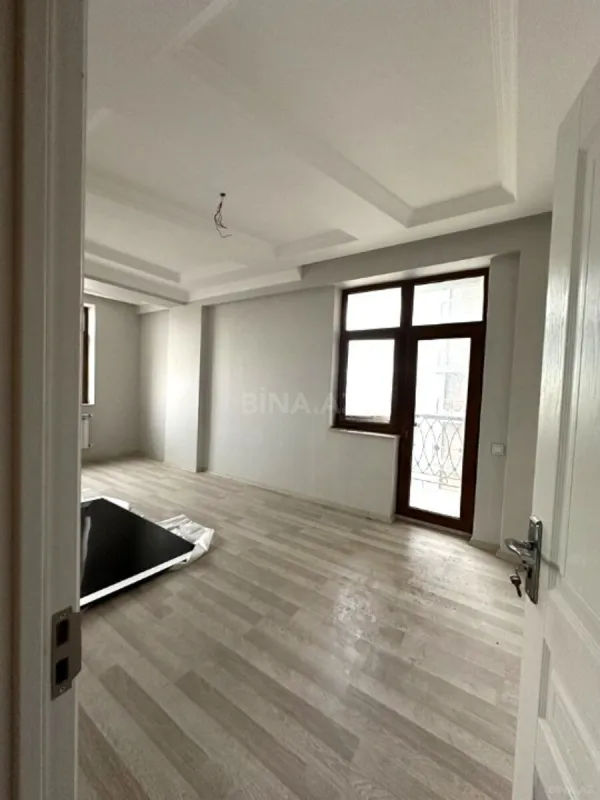 Satılır 3 otaqlı mənzil 140 m²