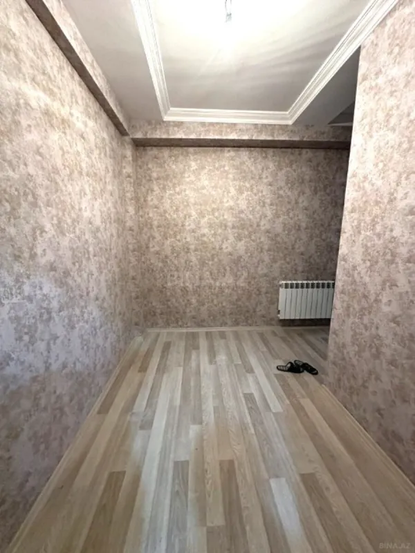 Satılır 3 otaqlı mənzil 140 m²