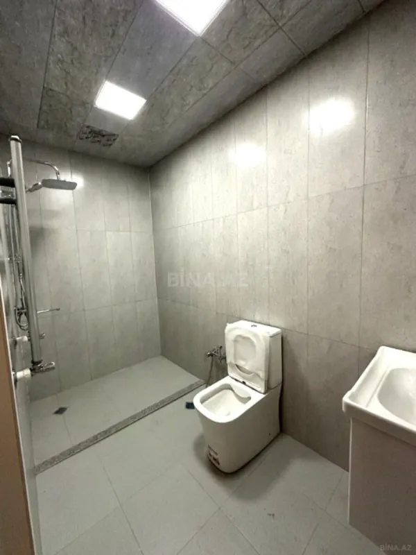 Satılır 3 otaqlı mənzil 140 m²