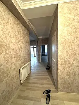 Satılır 3 otaqlı mənzil 140 m²