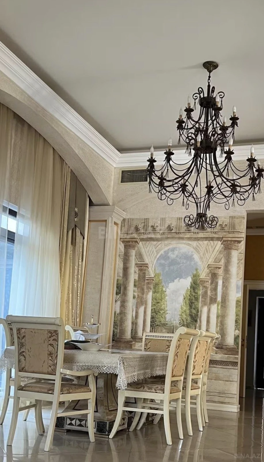 Kirayə verilir 6 otaqlı həyət evi 360 m²