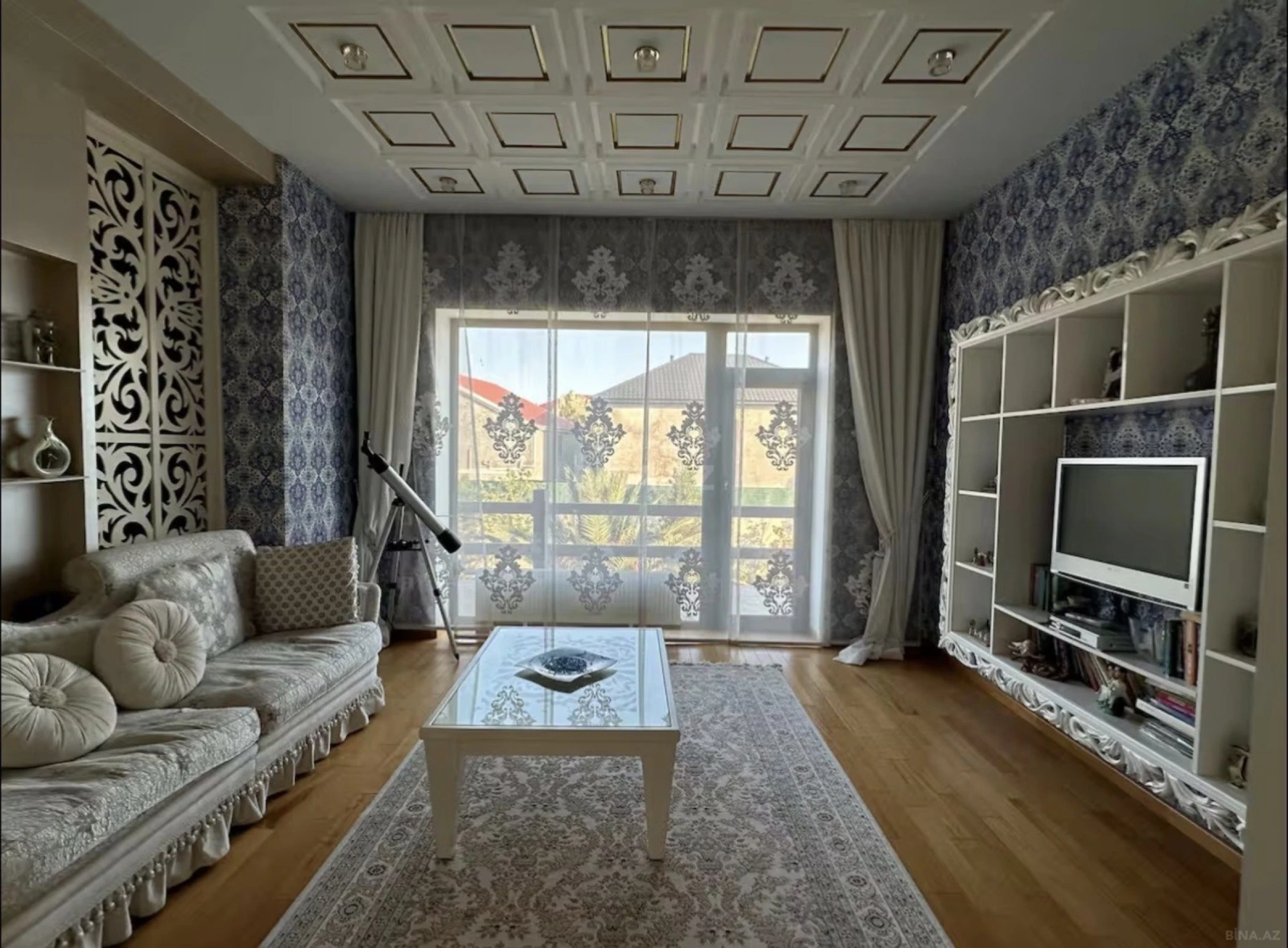 Kirayə verilir 6 otaqlı həyət evi 360 m²