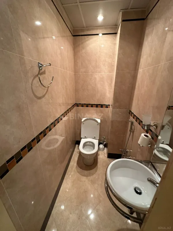 Kirayə verilir 3 otaqlı mənzil 145 m²