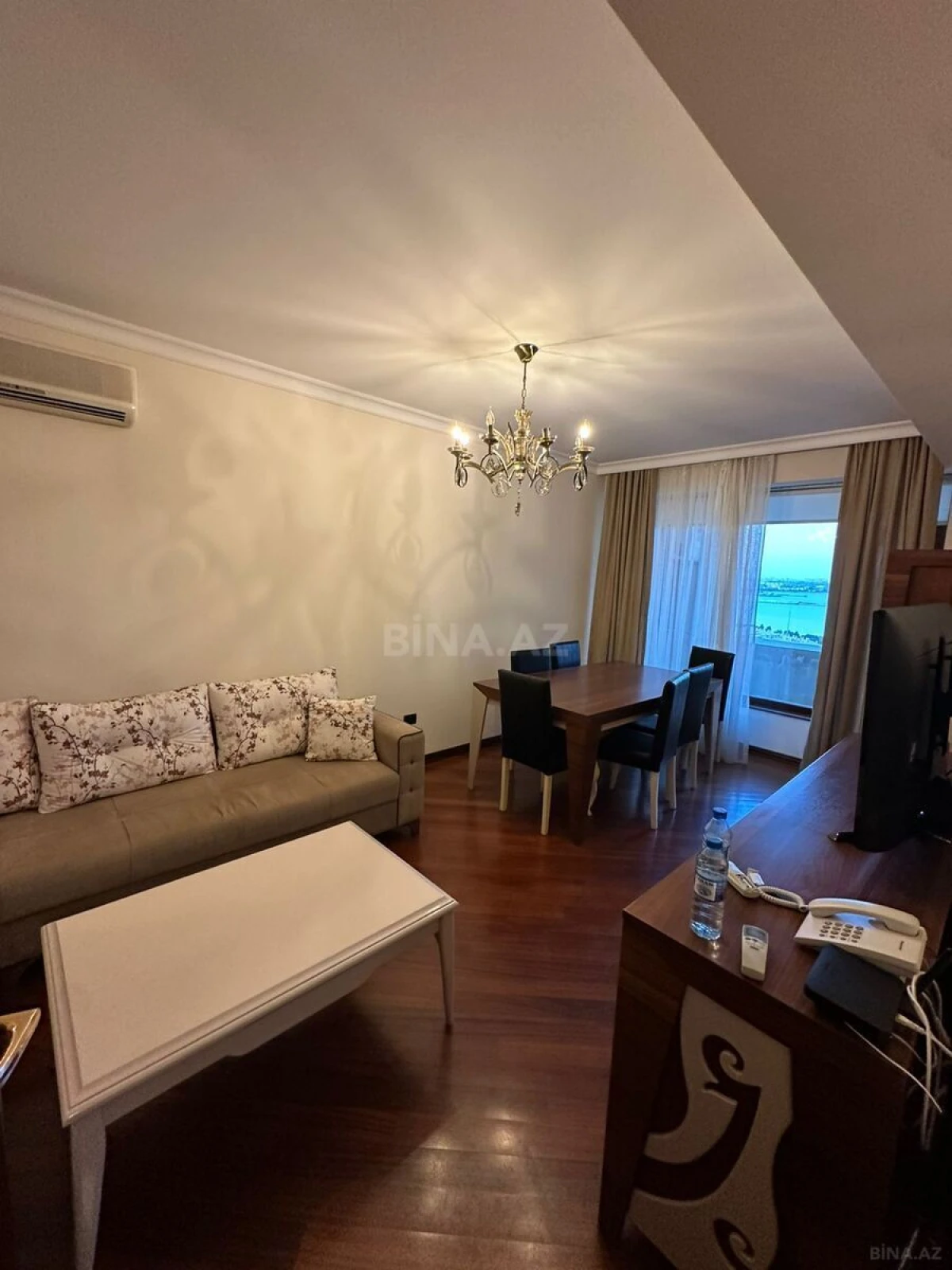 Kirayə verilir 3 otaqlı mənzil 145 m²