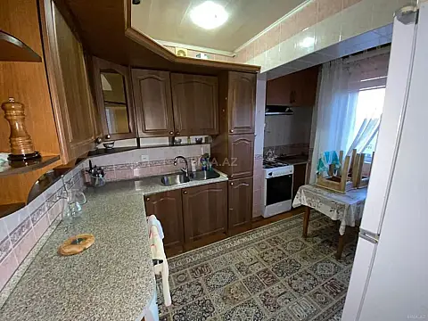 Satılır 5 otaqlı mənzil 110 m²