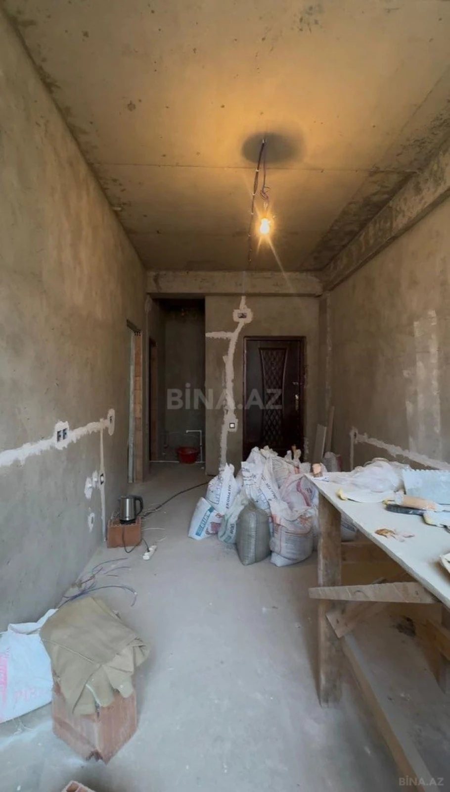 Satılır 2 otaqlı mənzil 47 m²