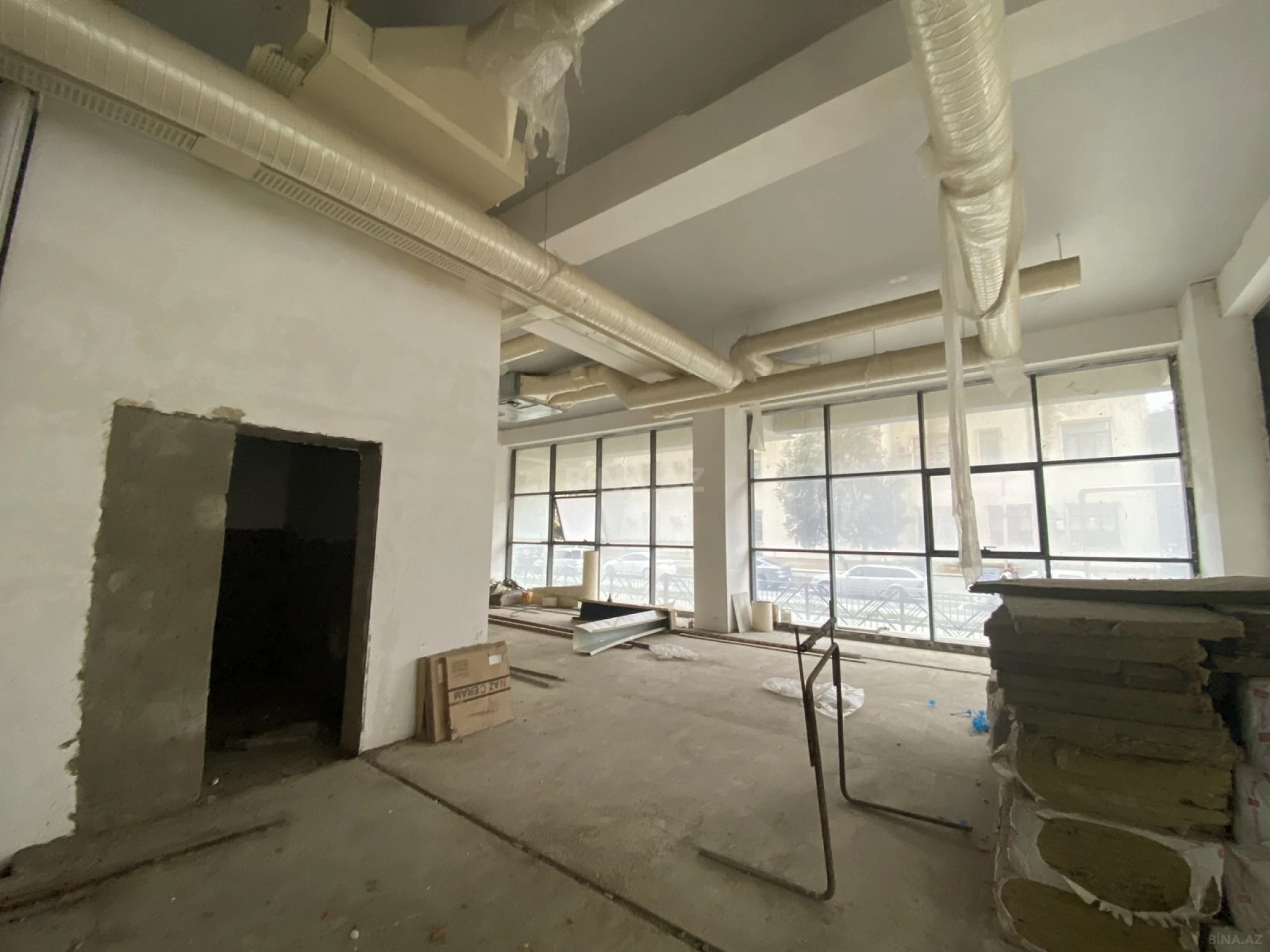 Kirayə verilir obyekt 950 m²