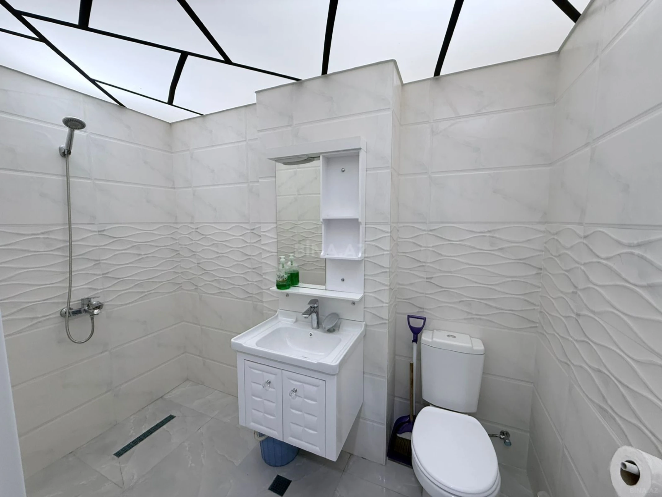 Kirayə verilir 2 otaqlı mənzil 52 m²