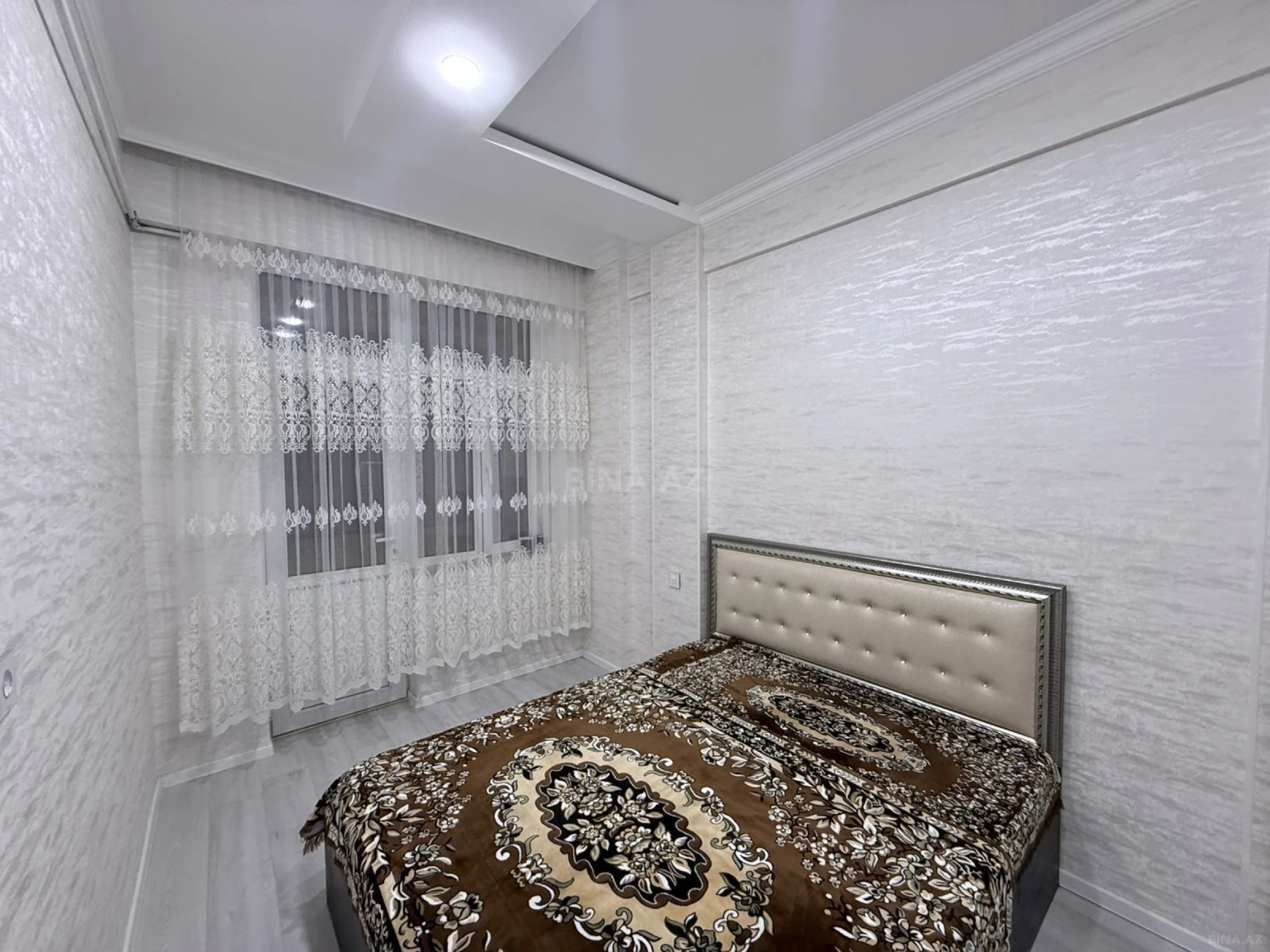 Kirayə verilir 2 otaqlı mənzil 52 m²