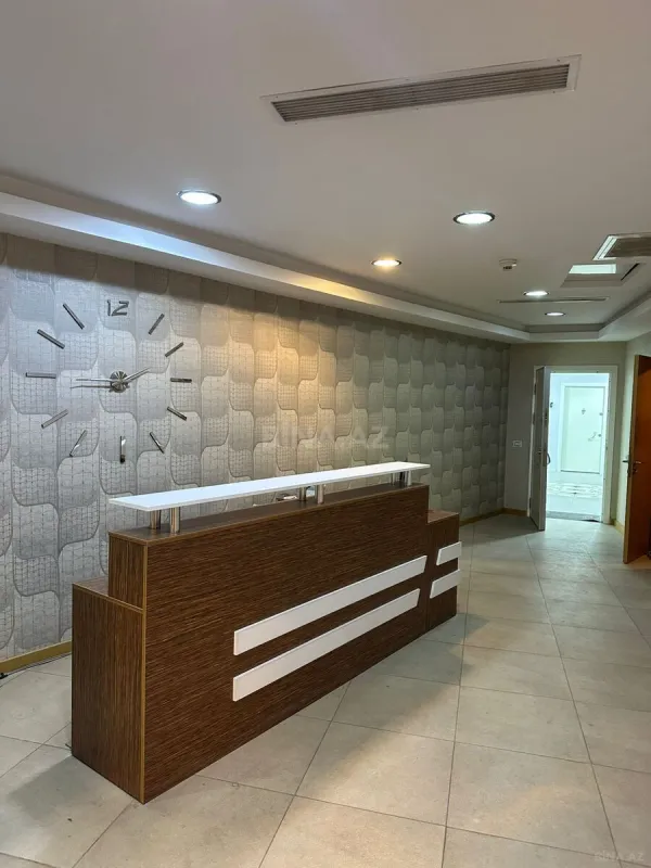 Kirayə verilir 5 otaqlı ofis 230 m²