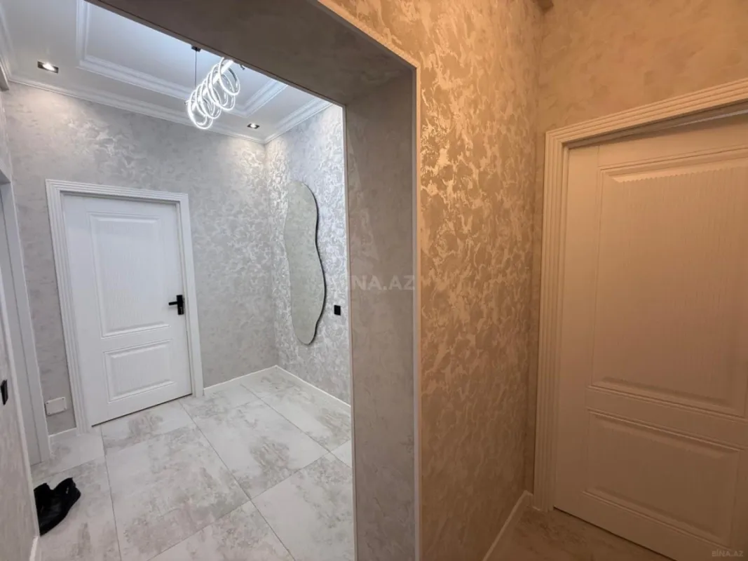 Satılır 2 otaqlı mənzil 66 m²