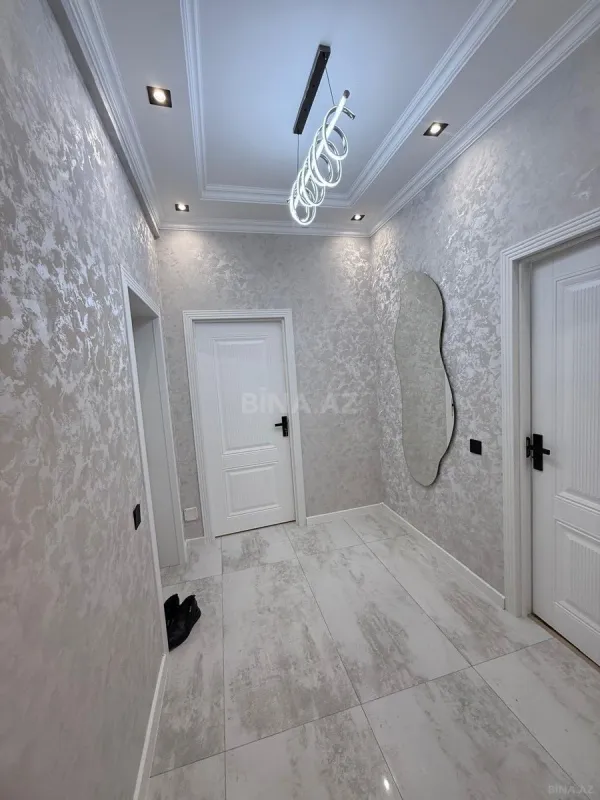 Satılır 2 otaqlı mənzil 66 m²