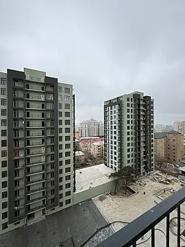 Satılır 2 otaqlı mənzil 73 m²