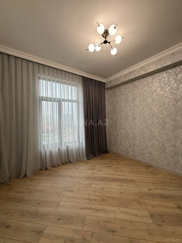 Satılır 2 otaqlı mənzil 73 m²
