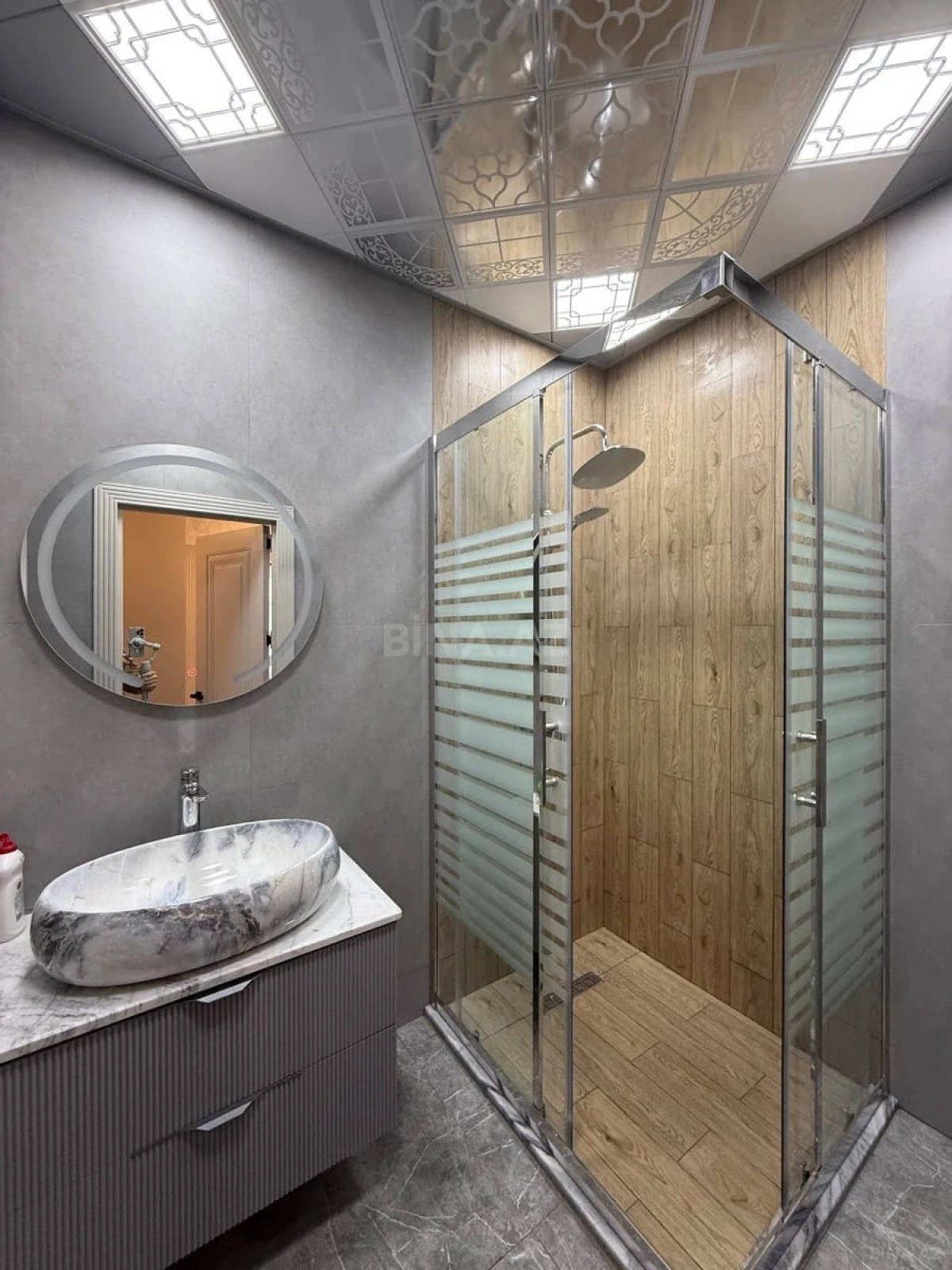 Satılır 2 otaqlı mənzil 73 m²