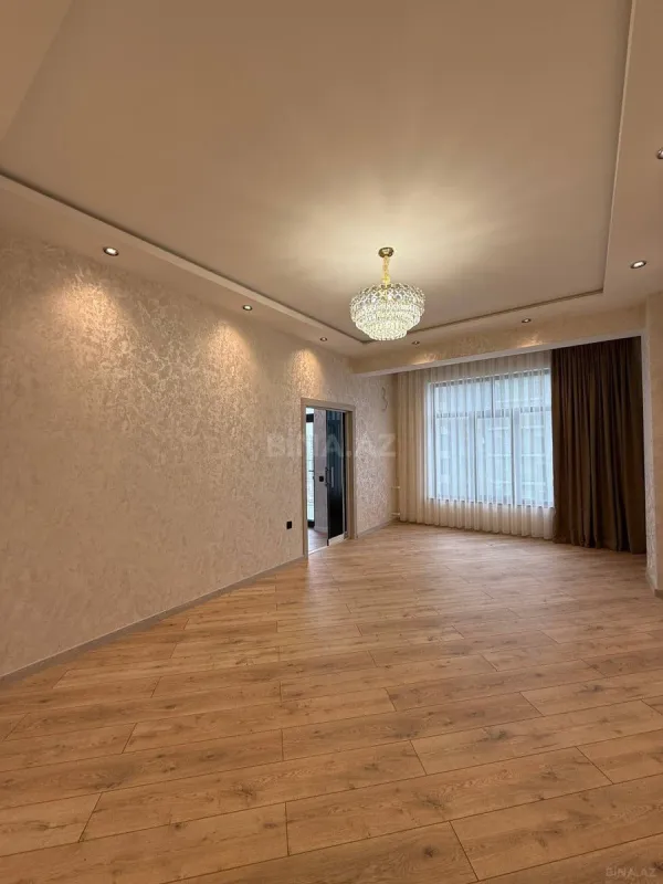Satılır 2 otaqlı mənzil 73 m²