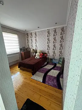 Satılır 6 otaqlı həyət evi 127 m²