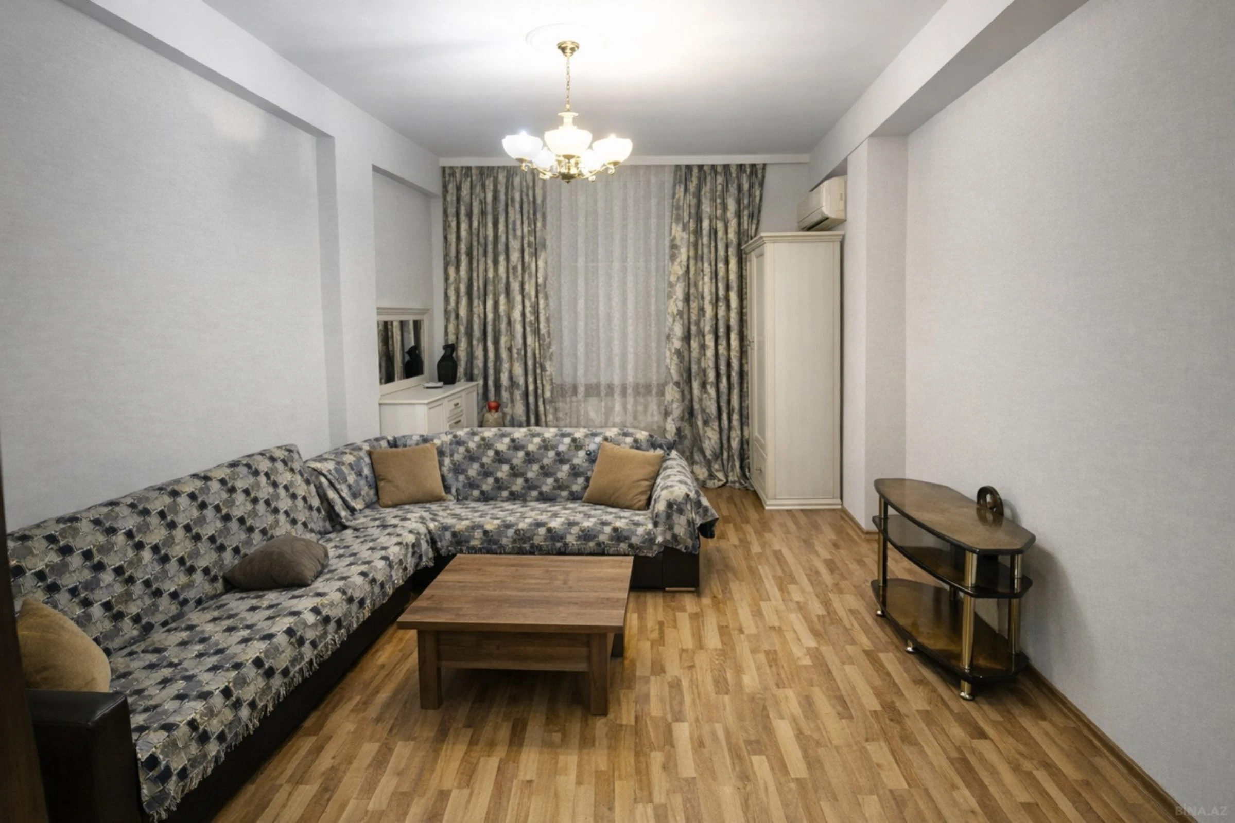 Satılır 2 otaqlı mənzil 89 m²