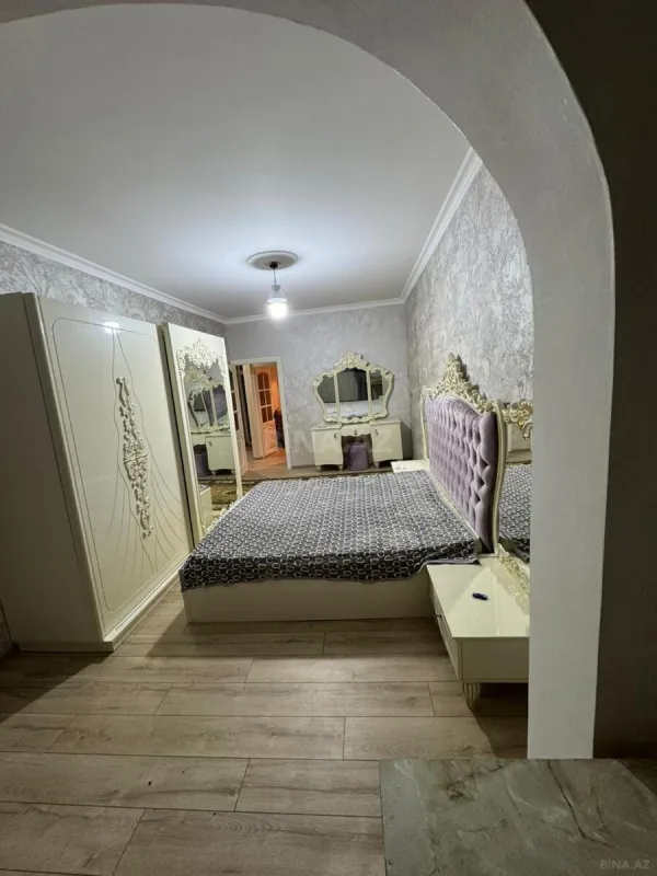 Kirayə verilir 2 otaqlı mənzil 70 m²