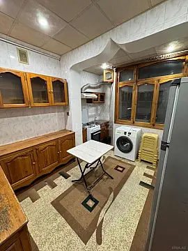 Kirayə verilir 2 otaqlı mənzil 70 m²