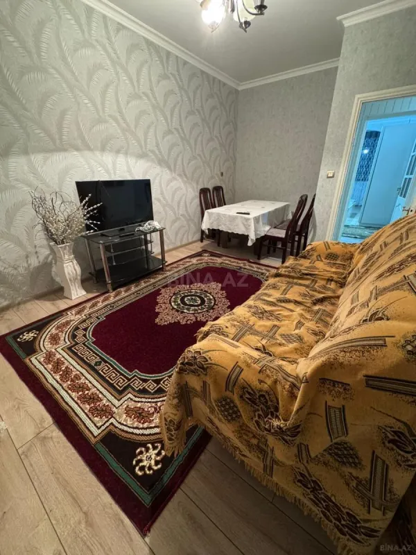 Kirayə verilir 2 otaqlı mənzil 70 m²