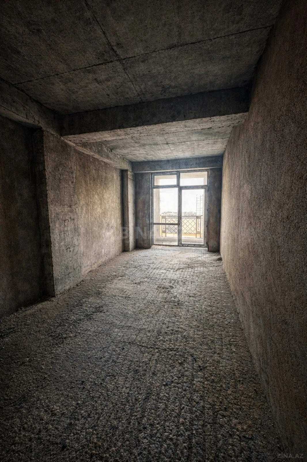 Satılır 3 otaqlı mənzil 145 m²