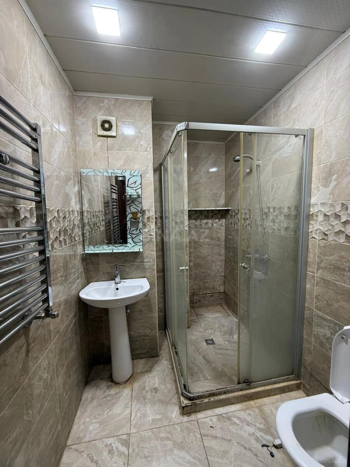 Satılır 2 otaqlı mənzil 44 m²
