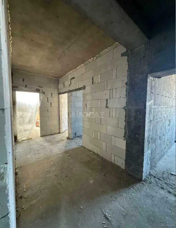 Satılır 3 otaqlı mənzil 113 m²