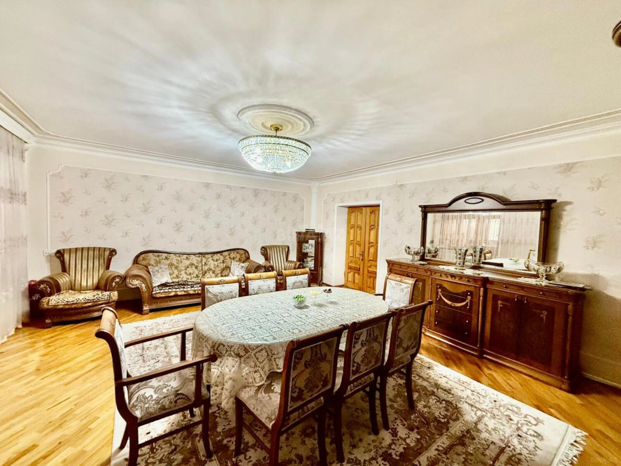 Satılır 4 otaqlı mənzil 100 m²