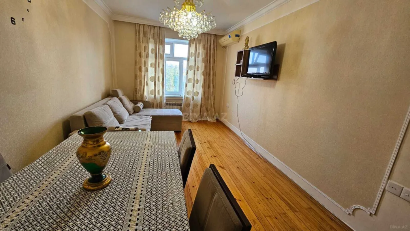 Kirayə verilir 2 otaqlı mənzil 56 m²