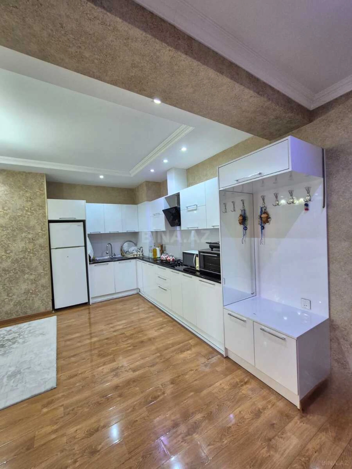 Satılır 2 otaqlı mənzil 57 m²